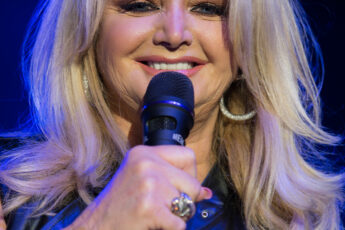 Bonnie Tyler, the coal miner's daughter with the voice like gravel and gold, has died at 75 — this is the life behind that unmistakable roar