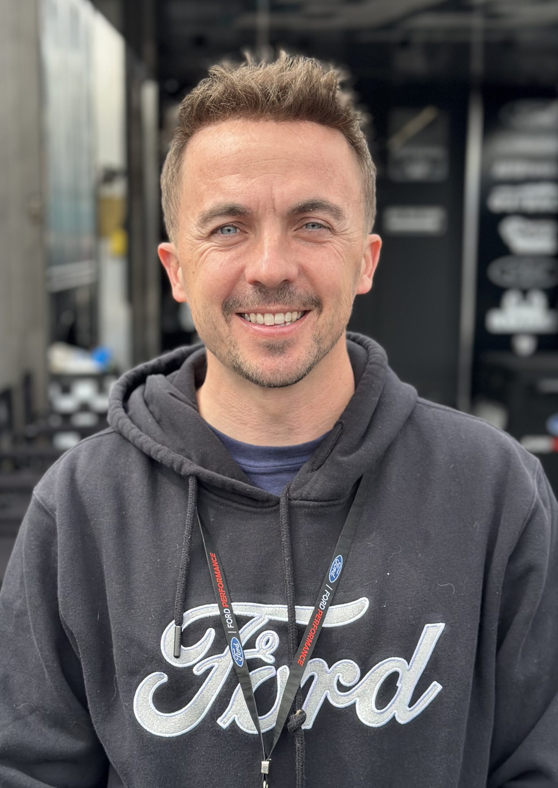 Frankie Muniz announced his divorce after ten years — and the first thing he did was thank his wife, in public, for the dreams she set aside for him.