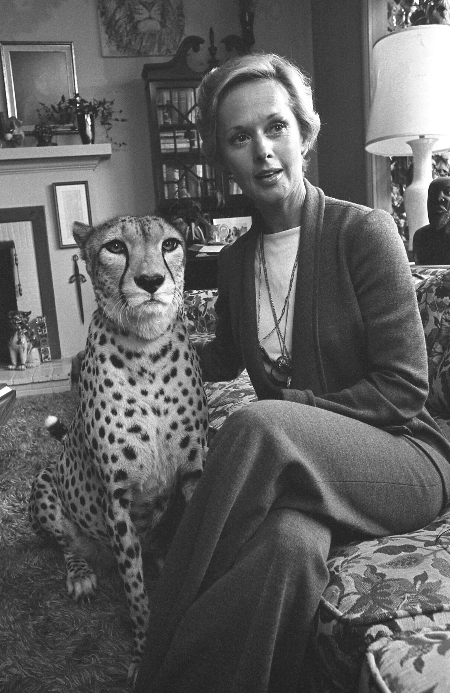 Tippi Hedren was in her very first film when Hitchcock had live birds thrown at her for five days straight